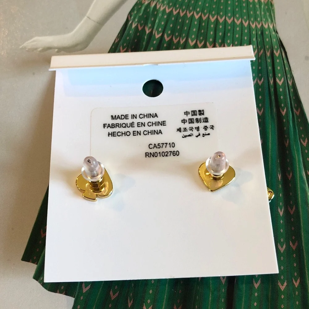 Authentic kate spade New on card White Petal & Gold Center Daisy Stud Earrings